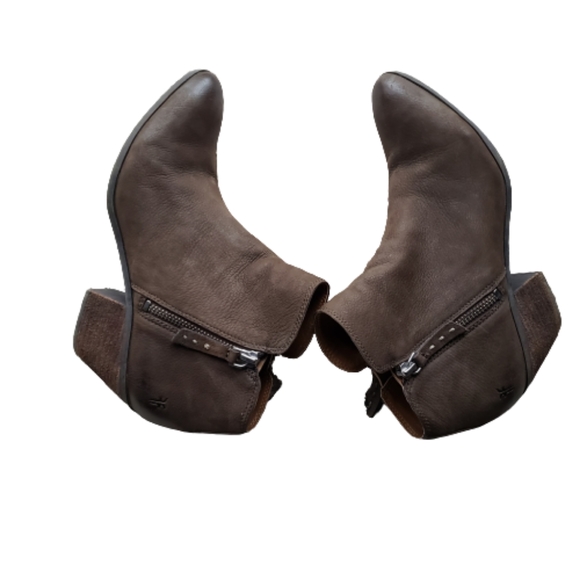 Frye Judy Brown Ankle Boot Side Zippers - Picture 3 of 6